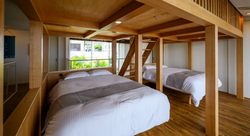 沖縄恩納村の貸切ヴィラONNA RESORT Nakadomariのベッドルーム