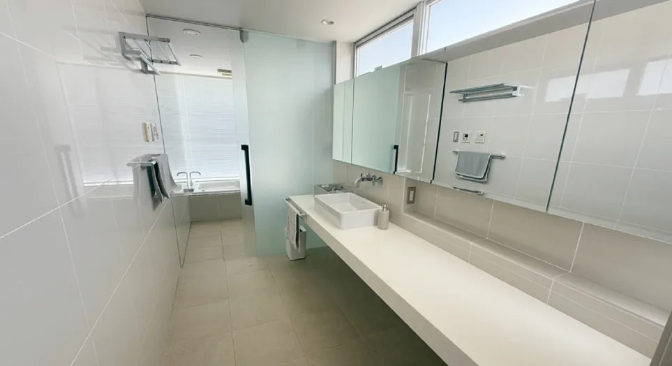 沖縄恩納村の貸切ヴィラONNA RESORT Nakadomariのバスルーム