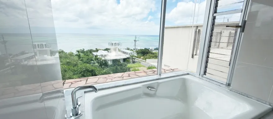 沖縄恩納村の貸切ヴィラONNA RESORT Nakadomariのバスルーム2