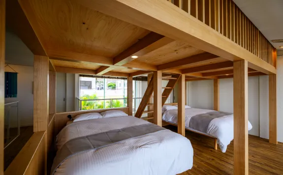 沖縄恩納村の貸切ヴィラONNA RESORT Nakadomariのベッドルーム